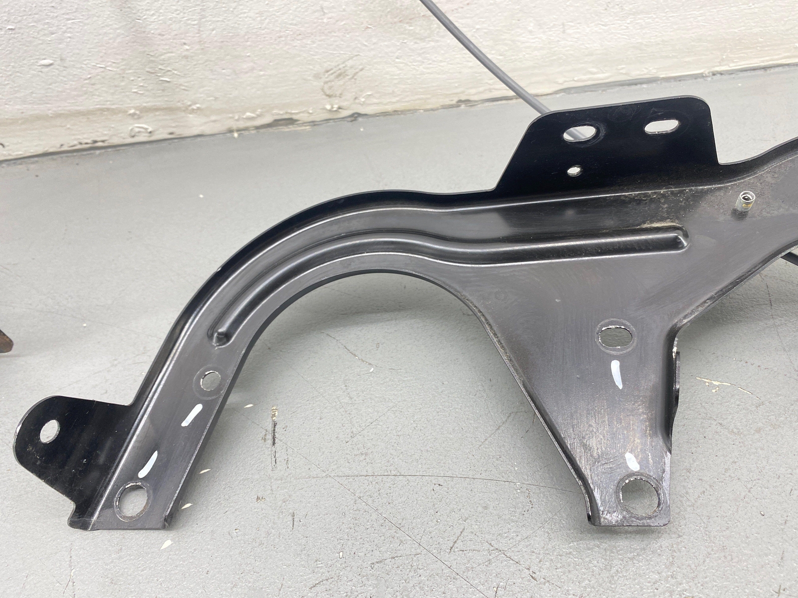 2020-2023 MCLAREN GT FRONT RIGHT SIDE EMERGENCY DOOR LATCH 22AB580GP OEM 2021