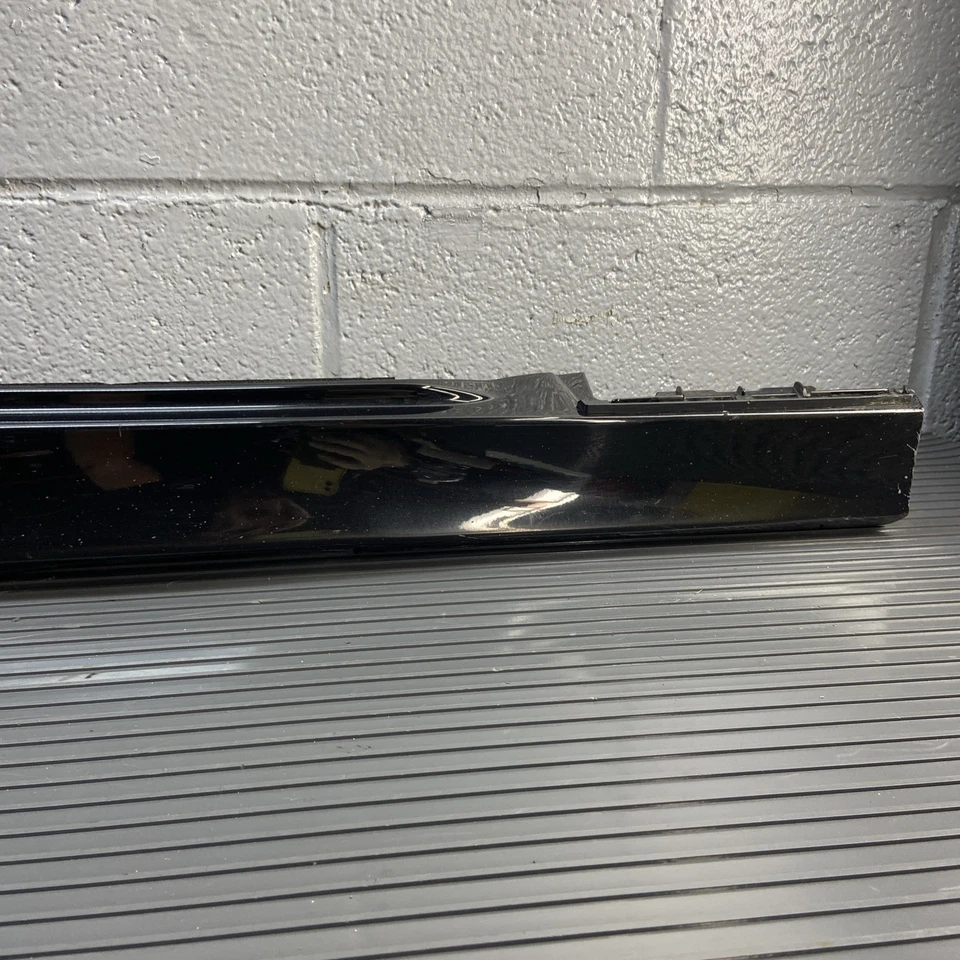 2014-2018 Audi RS7 4G8 Right Lower Rocker Panel Trim Black OEM *NOTE* - Image 3 of 4