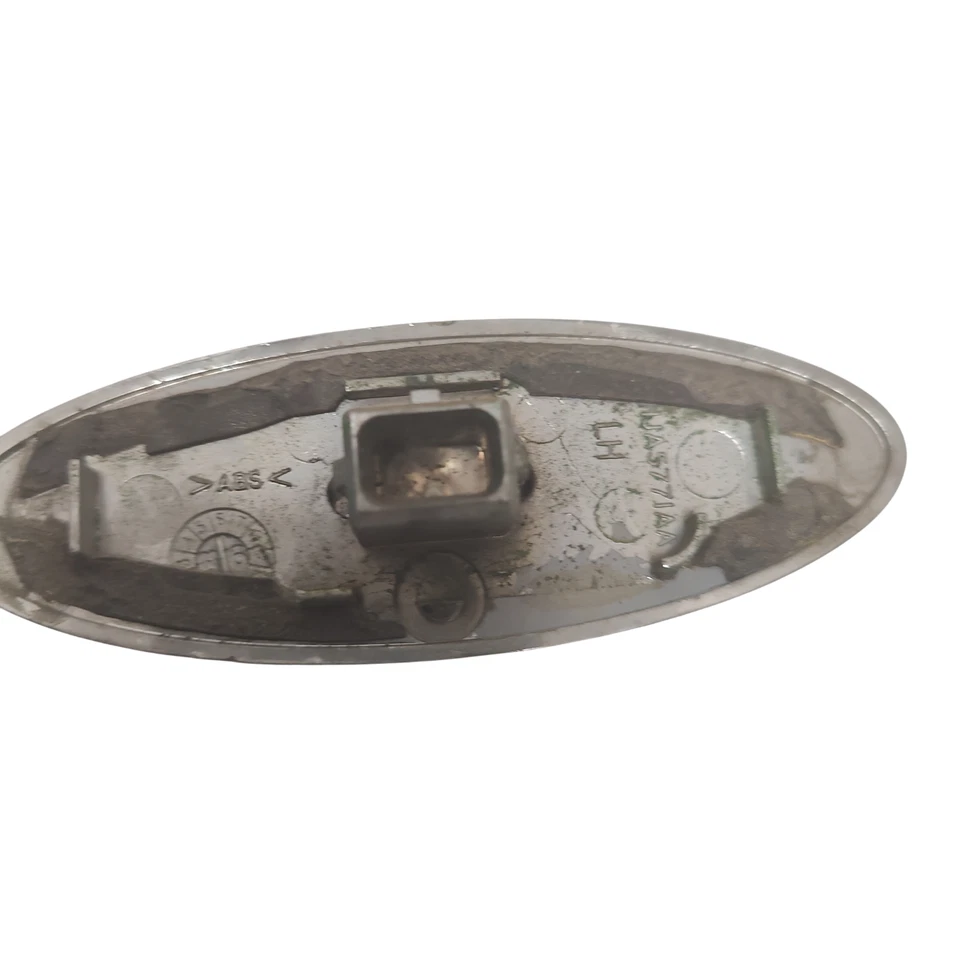 97-06 Jaguar XK8 XKR Front Left & Right Side Fender Jaguar Logo Emblem Badge OEM - Image 4 of 4