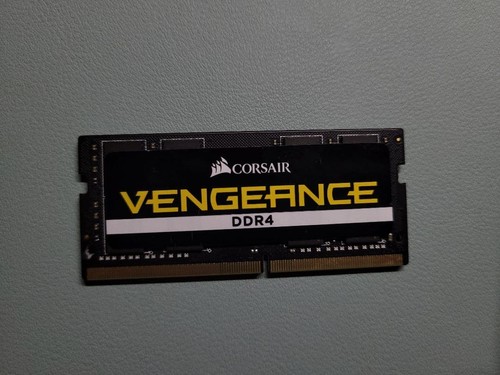 CORSAIR VENGEANCE 16GB DDR4 2666MHz Laptop Speicher RAM Modul
