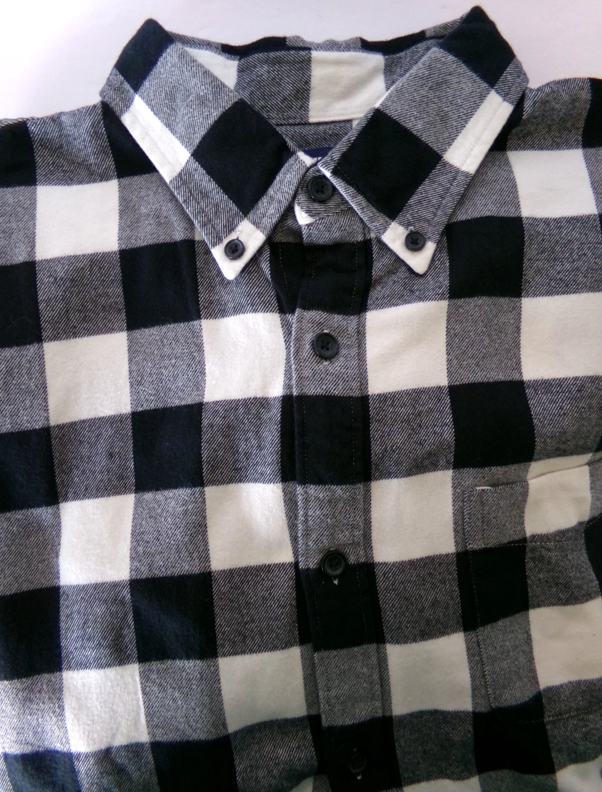 Lands End Mens Flannel Shirt Size XL Black Buffalo Plaid Traditional Fit