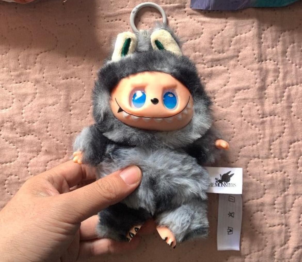 ORIGINAL Labubu Pop Mart 3.0 Edición Especial Negro – Muñeca Llavero Diseño Excl