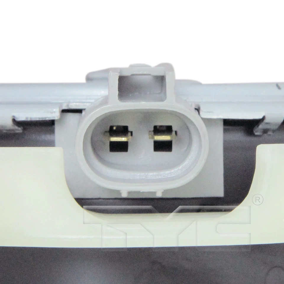 Двойной радиатор и вентилятор конденсатора TYC для универсала Pontiac Vibe 2003-2008 годов выпуска 1,8 л - Изображение 3 из 4