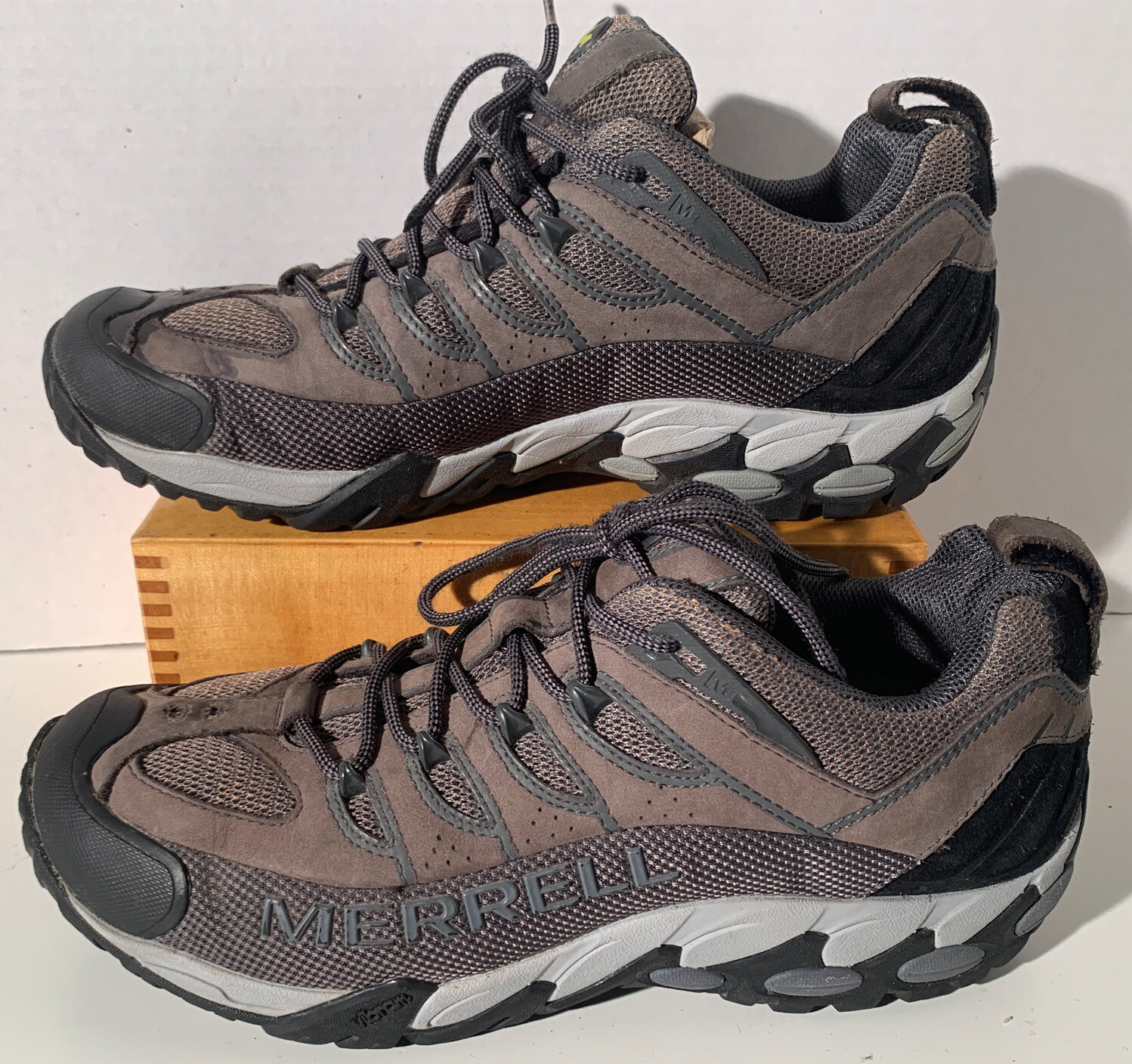 Merrell Refuge Pro Ventilator Castle Rock/ Pewter Hiking Shoe Mens 10 - Main Image