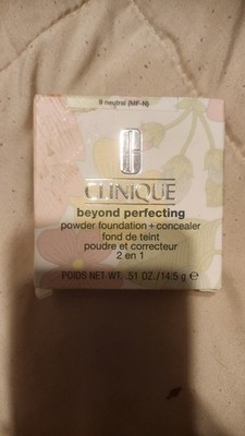 Clinique Beyond Perfecting Powder Makeup  Compact In 09 Neutral