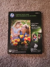 HP, Photo Paper Glossy, Size 8.5" x 11"- 50 Sheets.