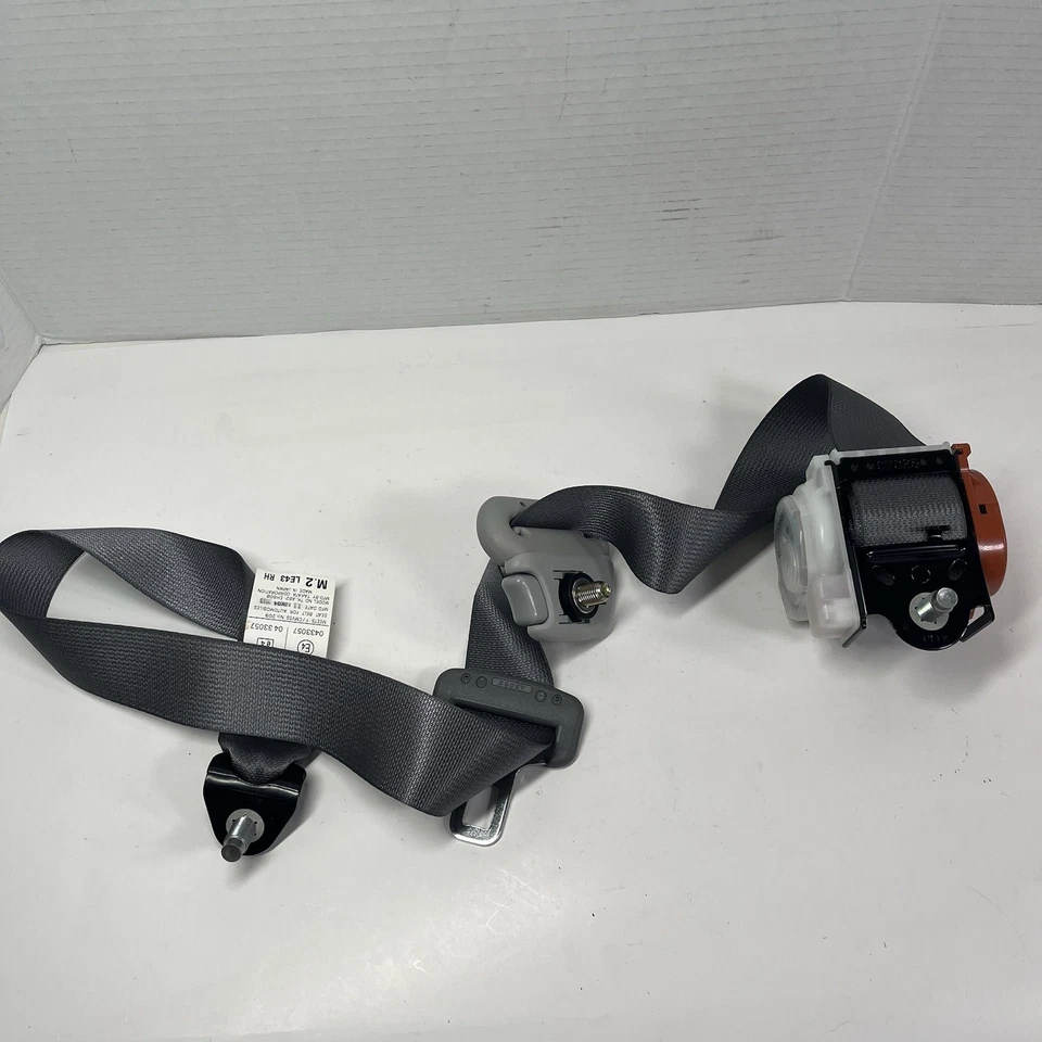 NOVO CONJUNTO DE CINTO DE SEGURANÇA MAZDA MPV 2ª fileira cinza direito 0433057 OEM - Imagem 4 de 4