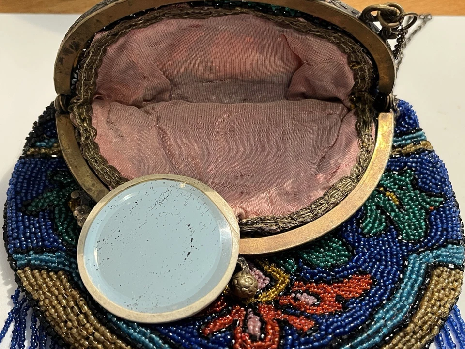 ANTIGUO BOLSO DE MANO MONEDERO ANTIGUO ART NOUVEAU COLORIDO MICRO CUENTAS Foto 3 de 4