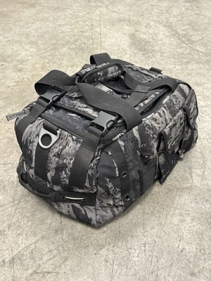 Oakley Men's Duffle/Gym Bags for sale | eBay