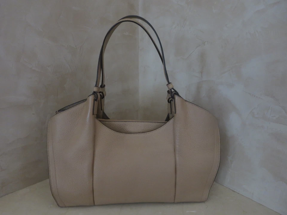 Donna Karan New York Wainscott Tote Fawn/Tan Pebbled Leather Shoulder Bag Large - Image 2 of 4