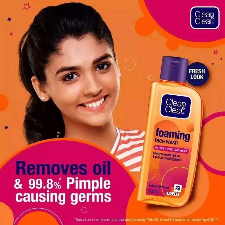 Clean & Clear Foaming Face Wash used for oily and pimple prone skin (6 x 50 ml) - Image 3 of 4