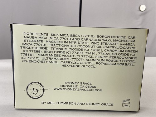 Tiny Marvels Mel Thompson x Sydney Grace Eyeshadow Palette x 15-Makeup-NICE-Gift - Picture 15 of 16