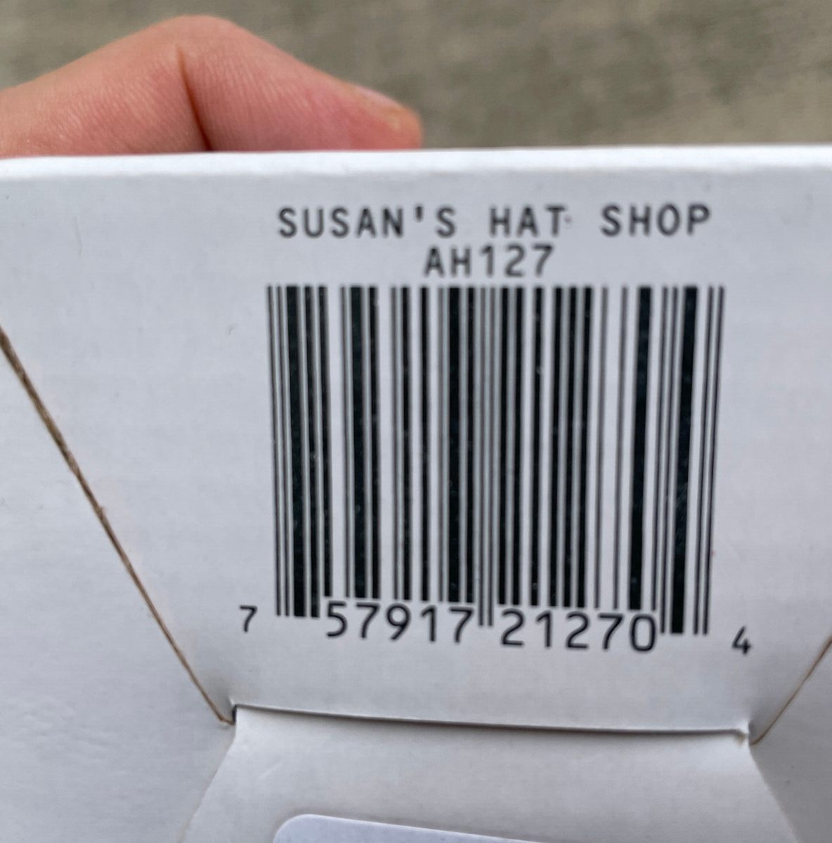Liberty Falls Collection ~ Susan's Hat Shop - 1997 New Other AH127