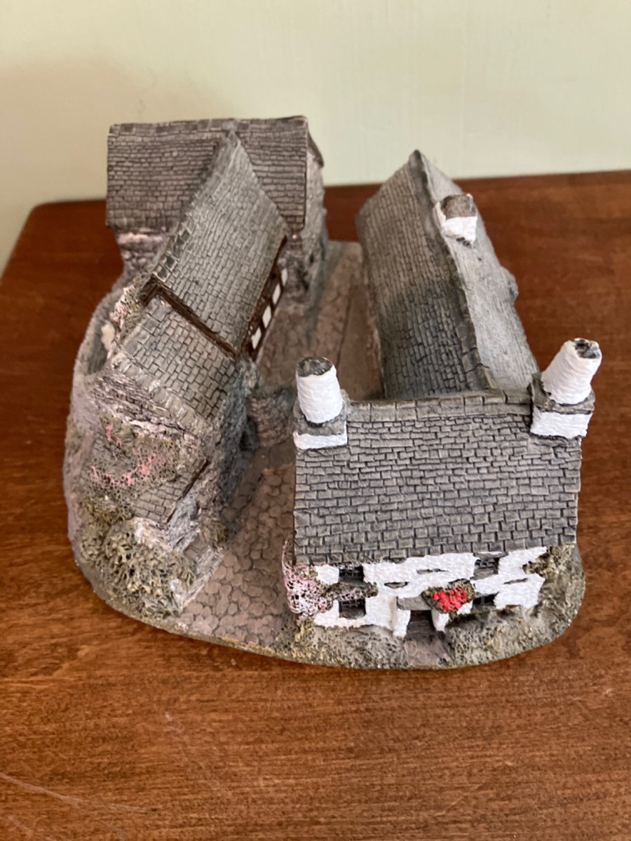 Lilliput Lane Troutbeck Farm, Arthmetic at the Old Schoolhouse
