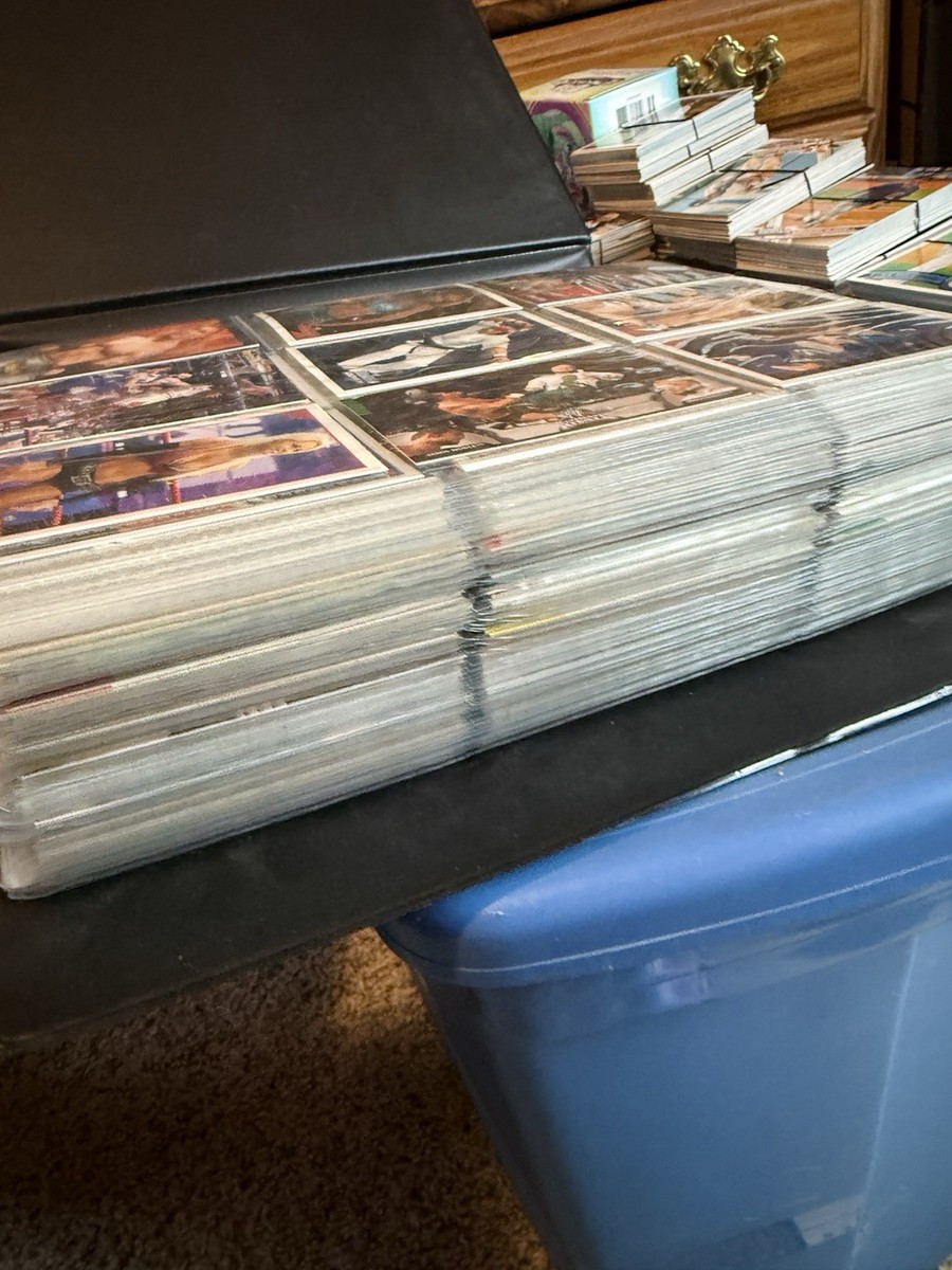 720 WWE Wrestling Trading Cards In Binder