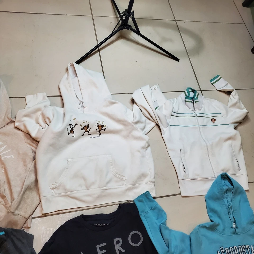 Lote de 15 moletons com capuz vintage Y2k Aeropostale com zíper tamanho P a XL revendedores - Imagem 2 de 4