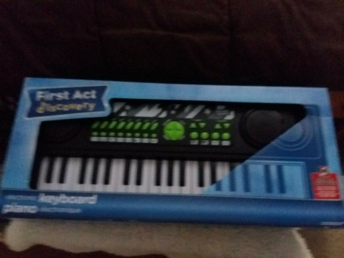 Pre-Owned First Act Discovery Blue 37-Key Electronic Keyboard with Original Box
