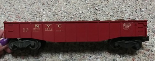 LIONEL #6462 NYC GONDOLA RED WITH BARRELS - 1949-54 - NO BOX - Picture 2 of 7