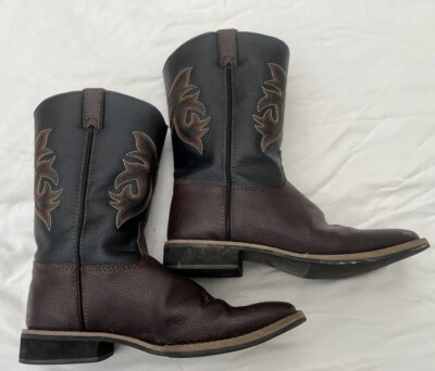 Austin Trading Co Square Toe Boots Youth Boys Size 2 Brown