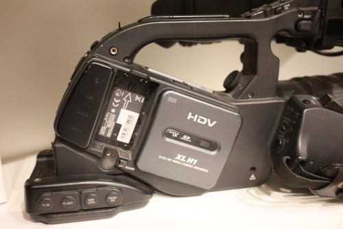 Canon XL H1A HD camcorder DEALER EXCELLENT - Picture 5 of 8