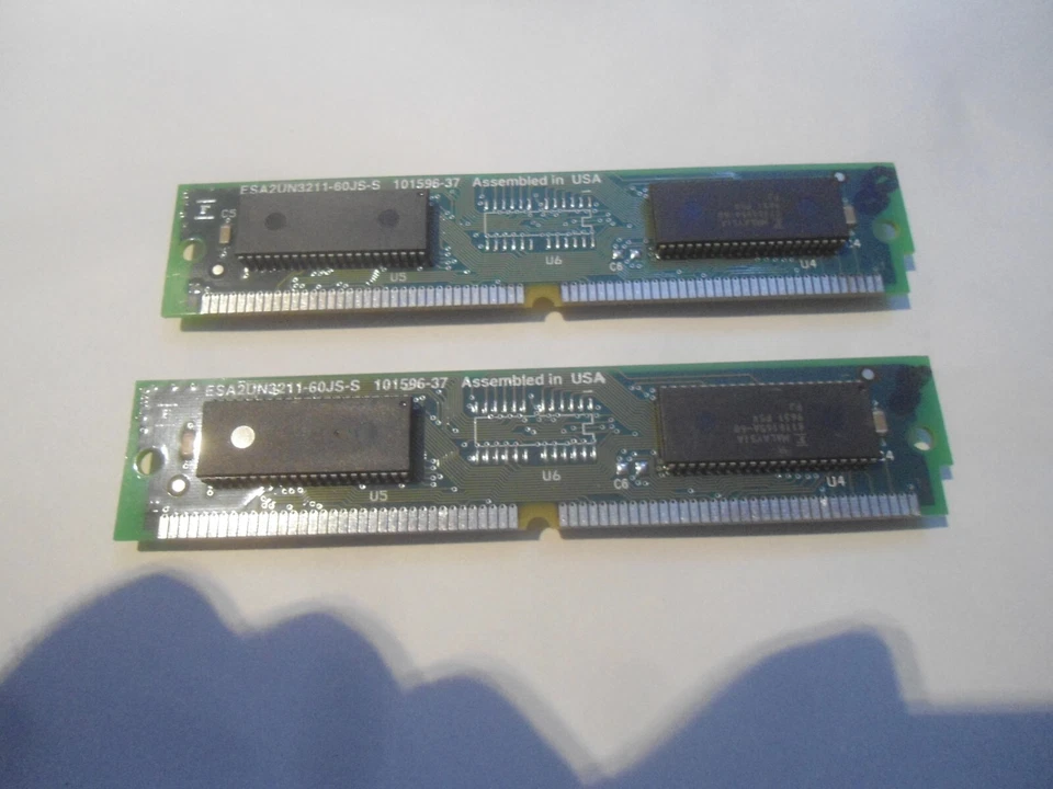 LOTTO 2 MODULI EDO RAM  8 MB  60NS - 72 PIN - Immagine 2 di 4