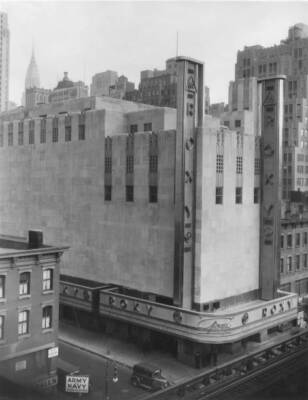 Exterior of RKO Roxy Theatre New York 1932 Historic Old Photo 5