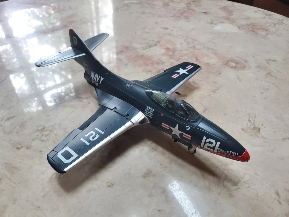 Hobby Master Grumman F9F-2 Panther Paper Doll VF-781 USS Bon Homme Richard 1951 - Image 2 of 4