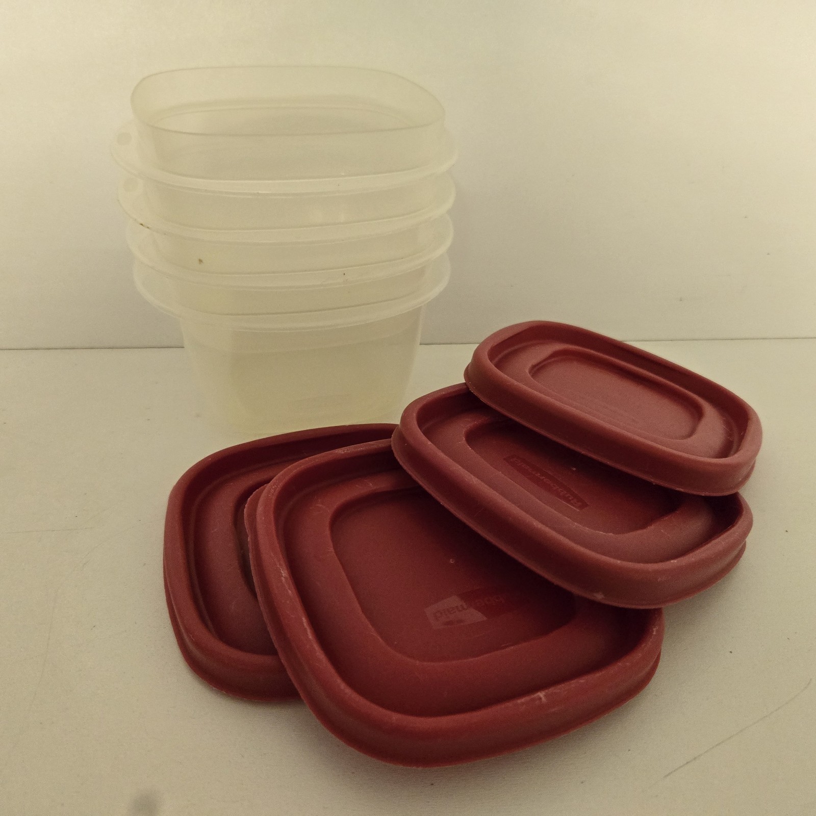 Nice Container House Set of 4 Rubbermaid 7J57 Food & Craft Storage Containers w/ Red Snap-on ...