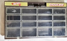 1981 Vintage Hot Wheels Showcase Wall Hanging Display 16 Cars Brown Gold Sticker