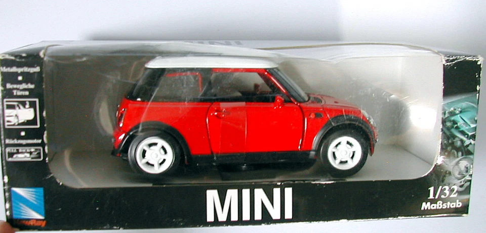 NEU+OVP Modell Auto Mini Cooper City Cruiser NewRay 55/4/0981 rot Dach weiß 1:32 - Bild 2 von 4
