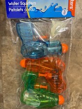 WATER PISTOLS TOY SQUIRT GUN WATER SQUIRTERS PLASTIC PLAY 3 Pack