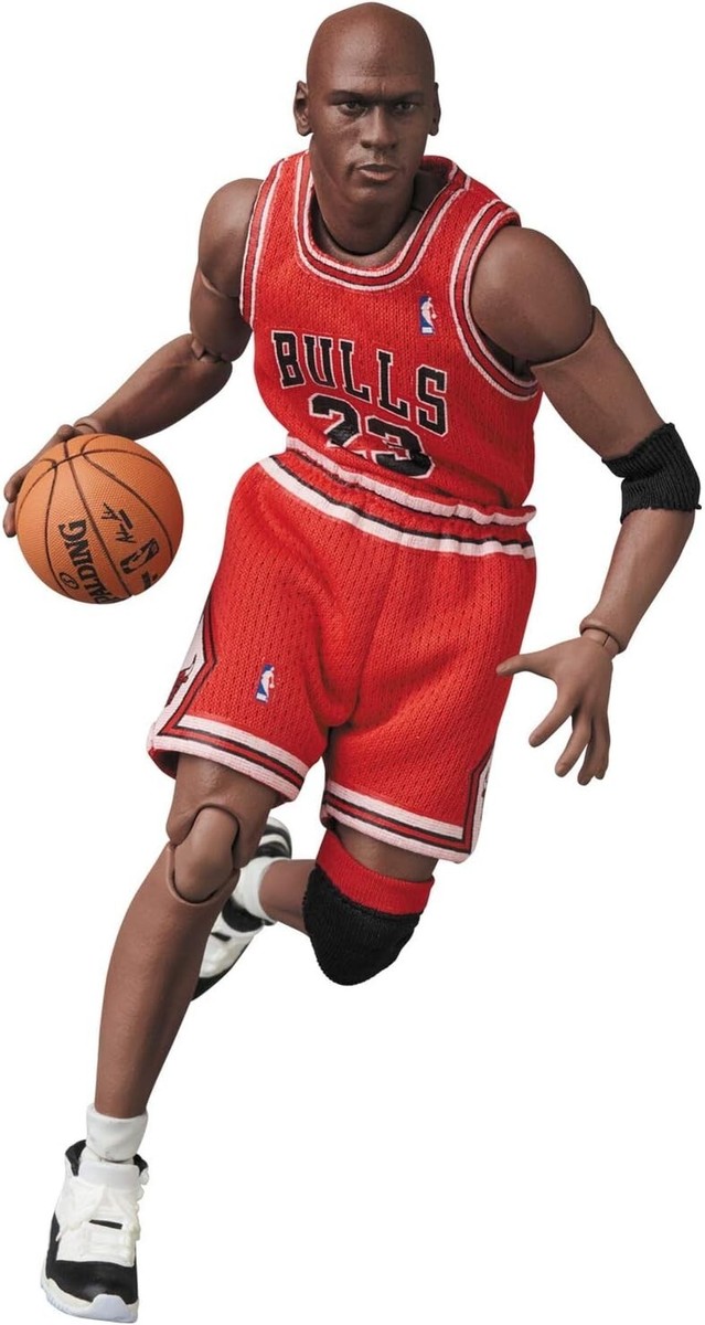 MAFEX No. 255 Michael Jordan Action Figure (Chicago Bulls)