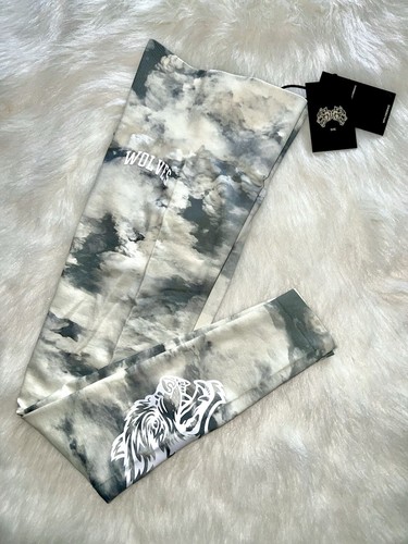 NEW Darc Sport Loyalty Everson Seamless Leggings Sz Small Rosemary Ghost Clouds - Picture 15 of 16