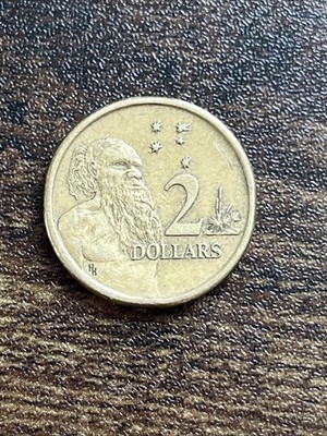 1988 Australia 2 Two Dollars (Elizabeth II) Aboriginal Man Actual