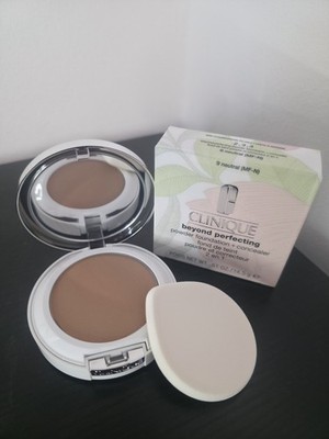 Clinique Beyond Perfecting Powder Foundation+Concealer 9 Neutral