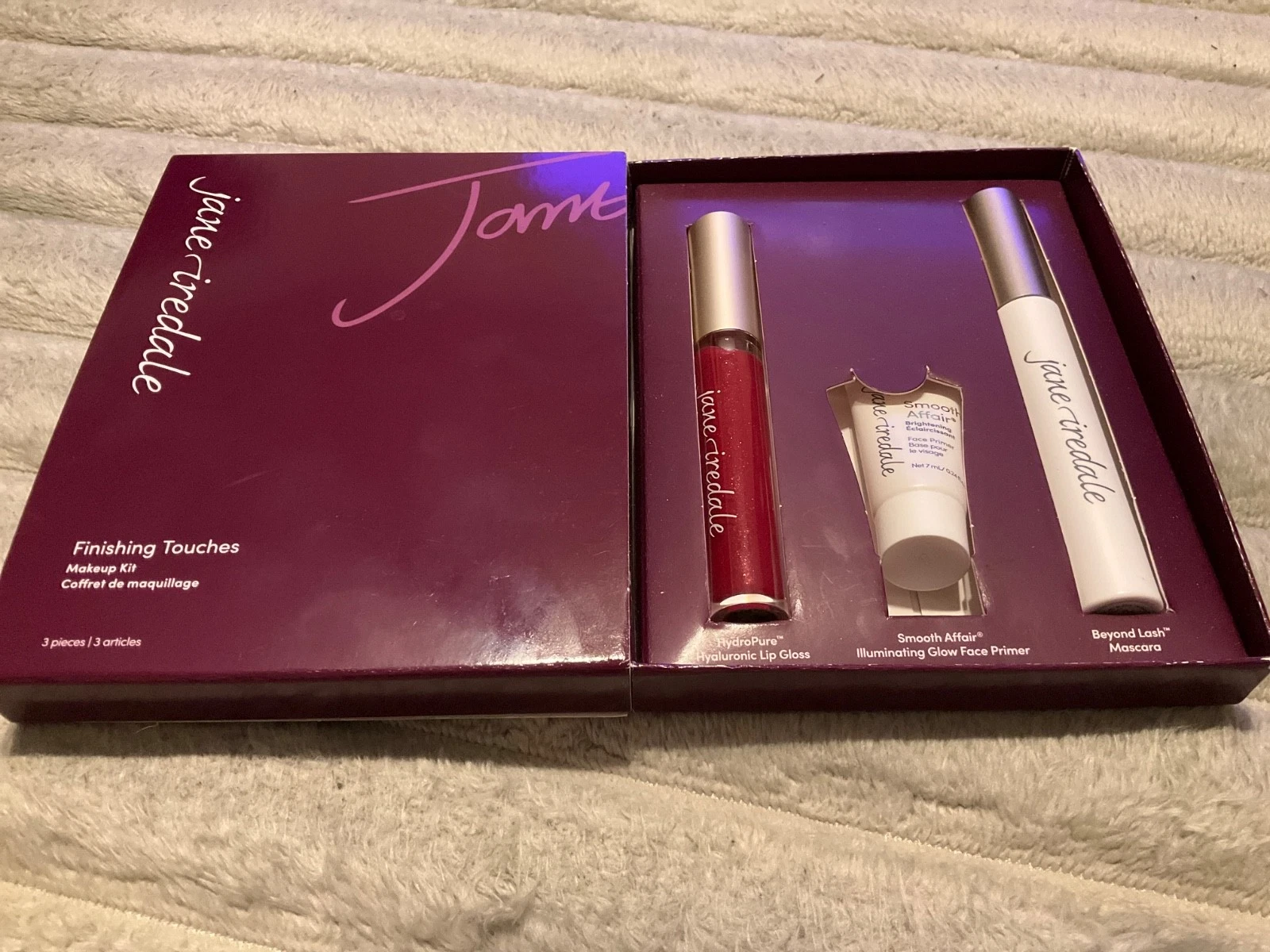 Jane Iredale Finishing Touches Makeup Kit- Black Ink Volumizing Mascara
