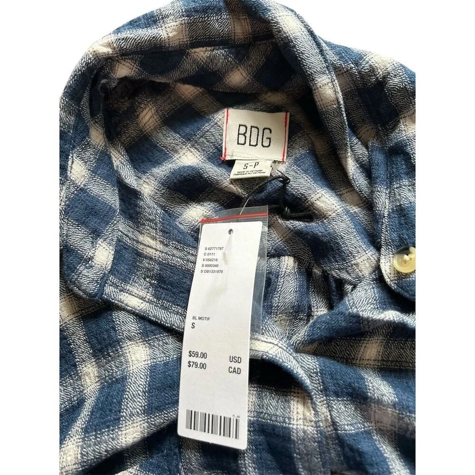 BDG Urban Outfitters unisex Blue Plaid Flannel Button-Up Shirt Size S - Image 2 of 4