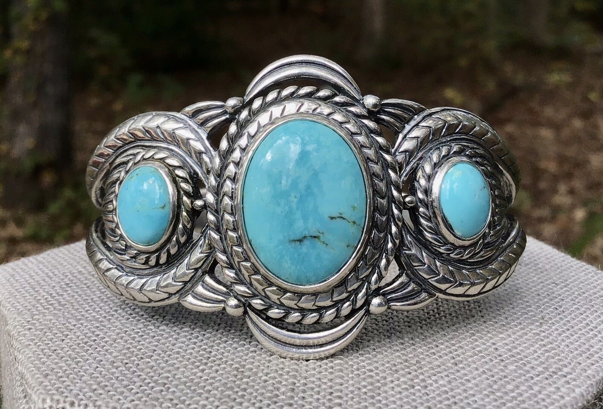 One Of The Best Vintage Native American Navajo Green Turquoise 1977 Sterling Silver Bracelet One Of The Best Vintage Native American Navajo Green Turquoise 1977 Sterling Silver Bracelet