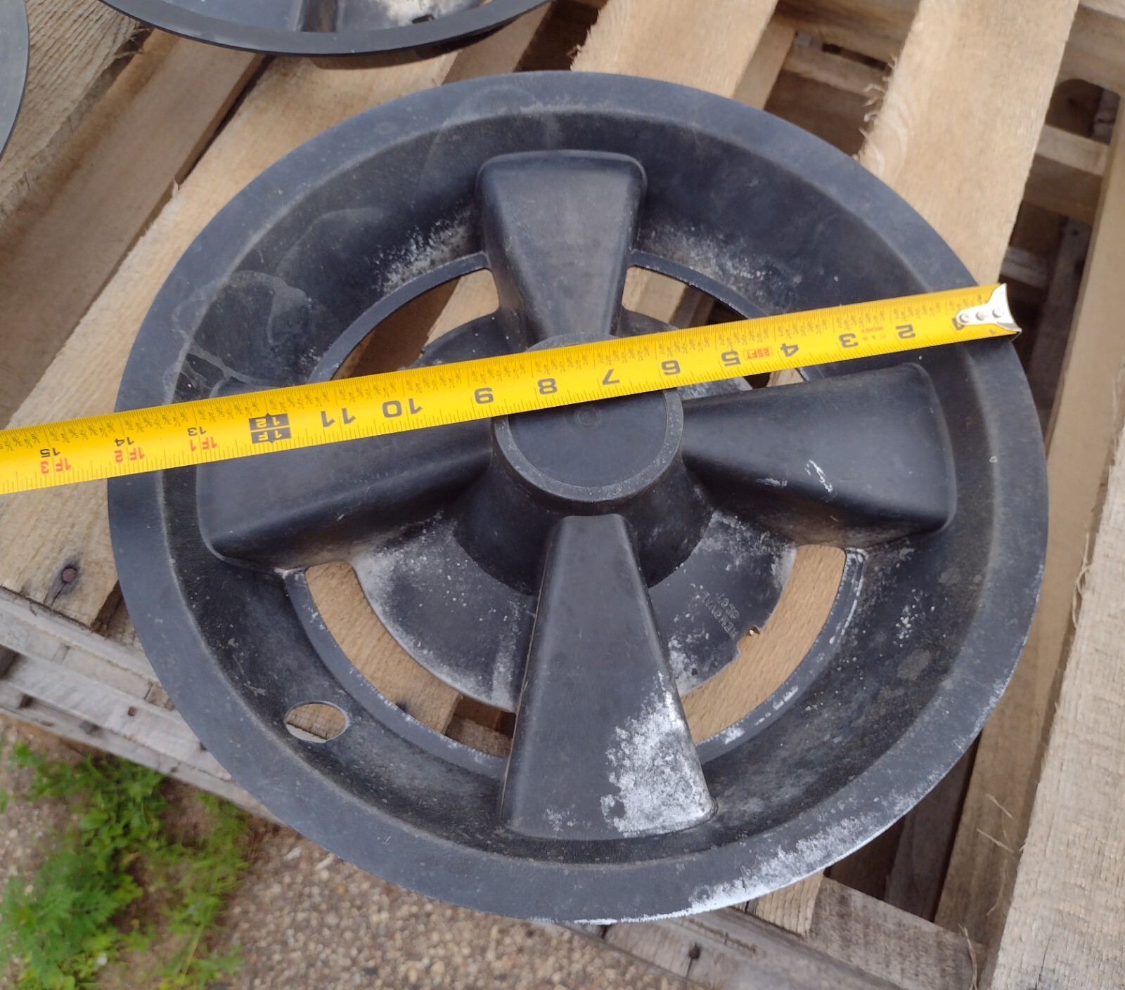 3 Yellowstone Hubcaps. Vintage travel trailer parts eBay