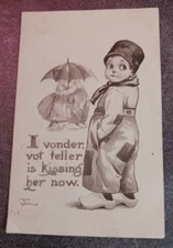 1912 vtg postcard I vonder vot feller is kissing her now Dutch children love pos