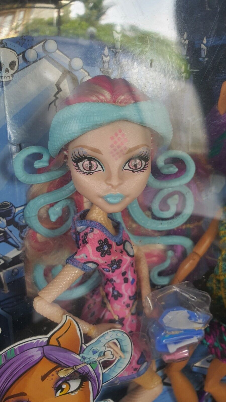 viperine gorgon monster high doll she is missing her - Depop