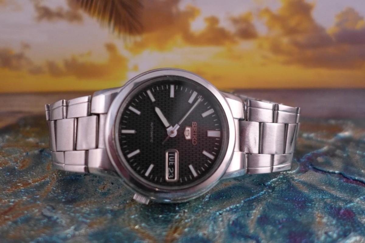 Classic 36mm SS Seiko 7S26 01F0 Day/Date Men's Automatic Classic 36mm SS Seiko 7S26 01F0 Day/Date Men's Automatic