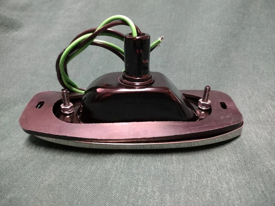 Chevrolet Stylemaster 1941-48, Fleetmaster y Fleetline montaje de luces traseras de vidrio Foto 4 de 4