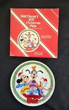 Schmid Walt Disneys 1975 Christmas Plate, Mic...