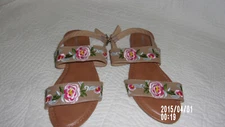 Capelli New York Embroidered Flower Flats Ankle Strap Sandals Women's 6/GREAT