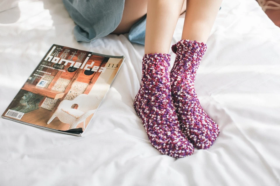 Women Soft Fluffy Cozy Floor Bed Socks Casual Winter Warm Cupcake Christmas Gift - Image 4 of 4