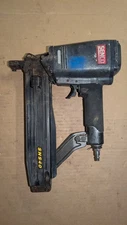 SENCO SNS40 AIR PNEUMATIC 7/16" CROWN STAPLER, 16 ga. 1" TO 2" FASTENERS