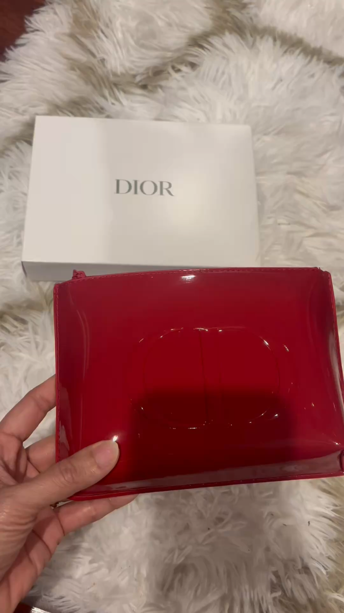 Dior addict2 リップ　パレット　ポーチ DIOR beauty pouch shiny red Patent leather w zip & Satin red