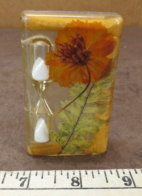 Vtg Lucite Dried Flower Sand Hourglass Egg Timer Retro Mid-Century Kitchen