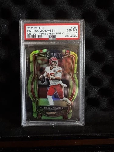 2022 Panini Select Patrick Mahomes II #251 Neon Green Prizm Die-Cut /299 PSA 10